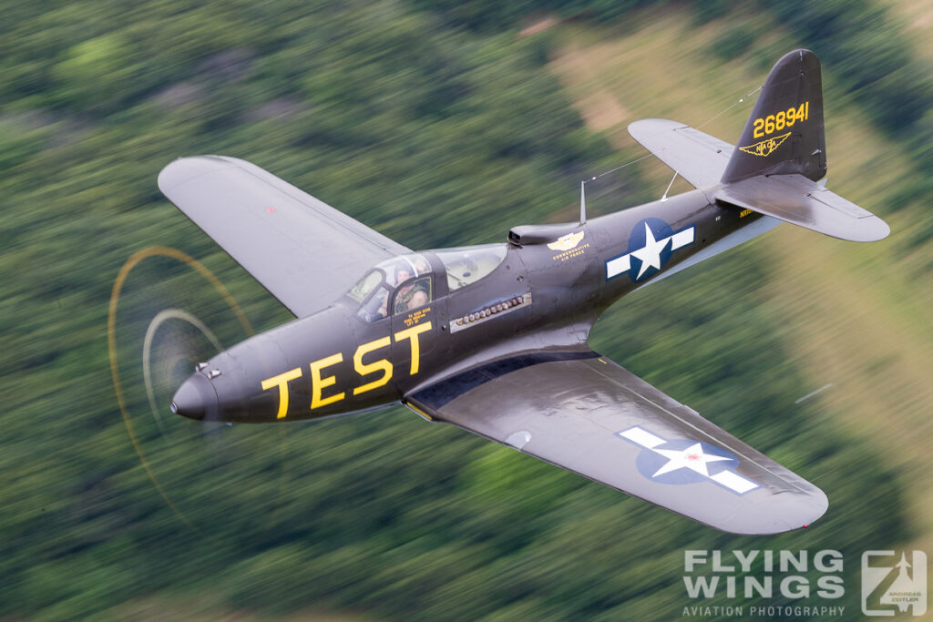 p 63a p 63 p 39 air air  4185 zeitler 1024x683 - Cobra Flight! Bell P-39 & P-63 in Formation