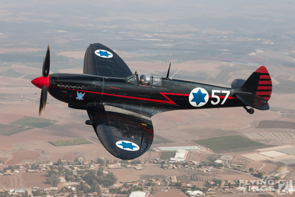 20111117 spitfire a2a spitfire  2035 zeitler 1024x683 - Israel&rsquo;s Black Spitfire: An Exclusive Air-to-Air Encounter