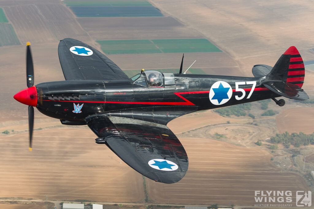 20111117 spitfire a2a spitfire  4587 zeitler 1024x683 - Israel&rsquo;s Black Spitfire: An Exclusive Air-to-Air Encounter