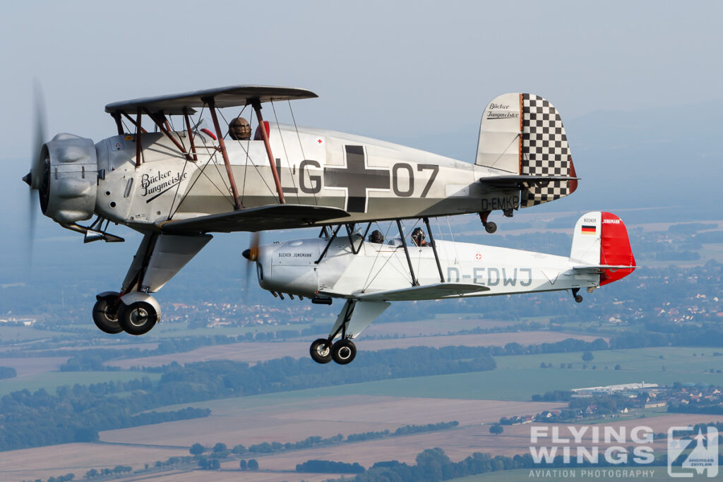 buecker formation fliegendes museum grossenhain  4655 zeitler 1024x683 - Luftwaffe Bücker Bü133 Jungmeister