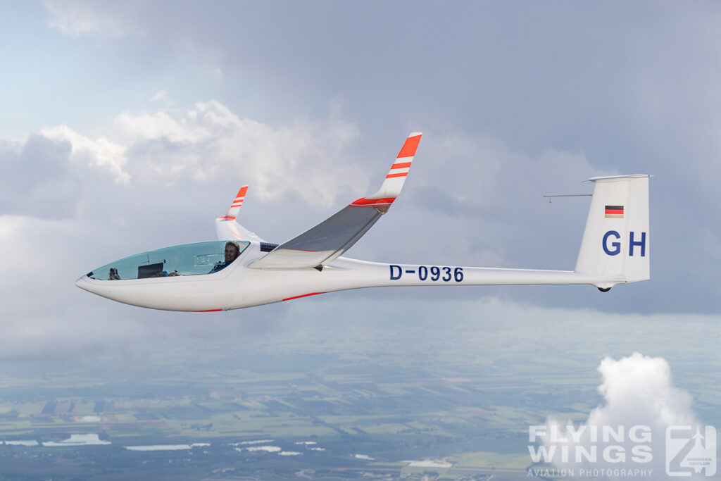 dg 800 glider flying segelflug 5707 zeitler 1024x683 - High Performance Glider - DG-800S