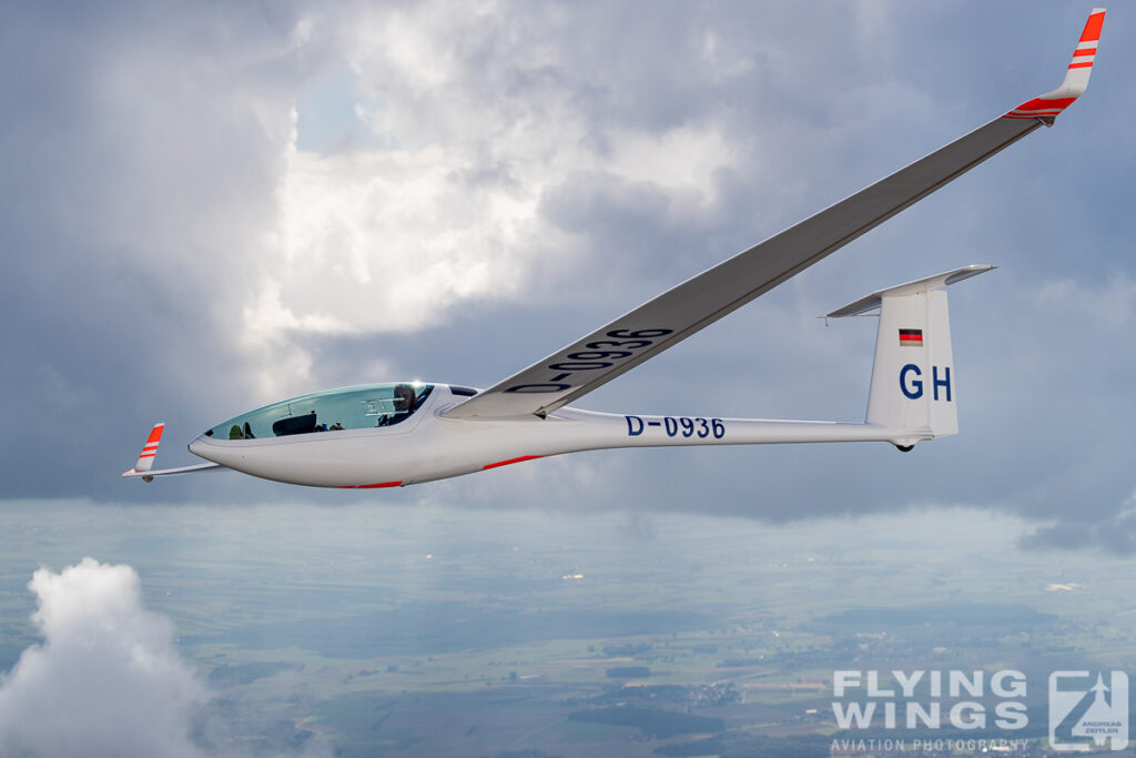 dg 800 glider flying segelflug 5714 zeitler 1024x683 - High Performance Glider - DG-800S