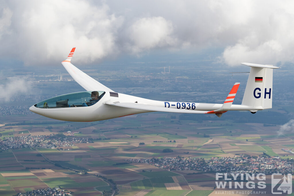 dg 800 glider flying segelflug 5947 zeitler 1024x683 - High Performance Glider - DG-800S