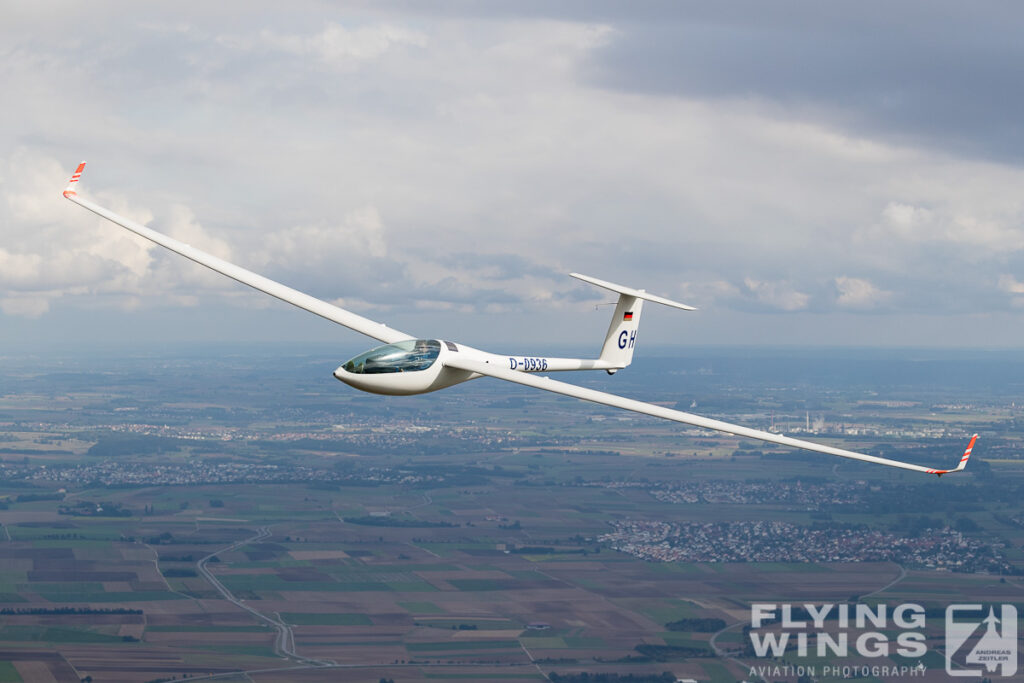 dg 800 glider flying segelflug 6223 zeitler 1024x683 - High Performance Glider - DG-800S