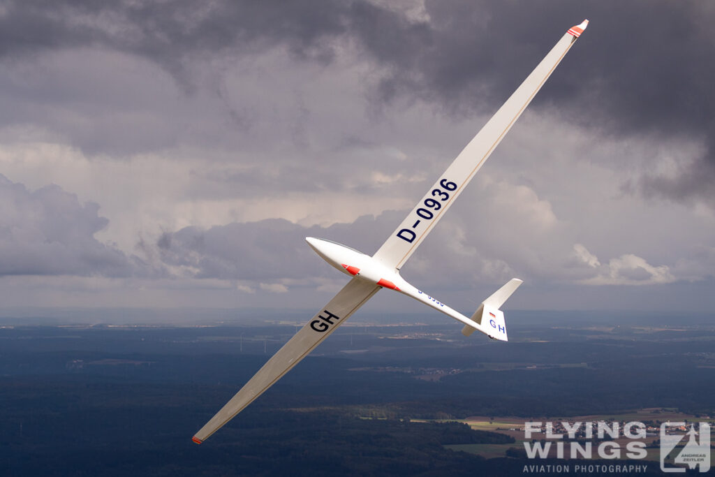 dg 800 glider flying segelflug 6285 zeitler 1024x683 - High Performance Glider - DG-800S