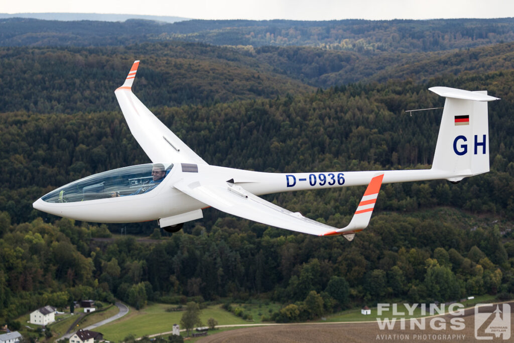 dg 800 glider flying segelflug 6421 zeitler 1024x683 - High Performance Glider - DG-800S