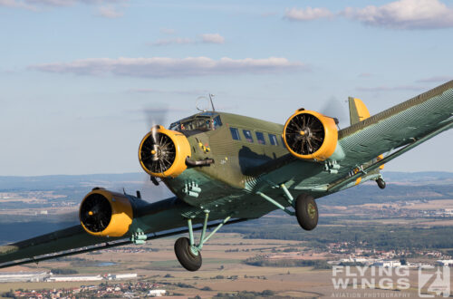 Ju-52/3m F-AZFU air-air photo gallery and history