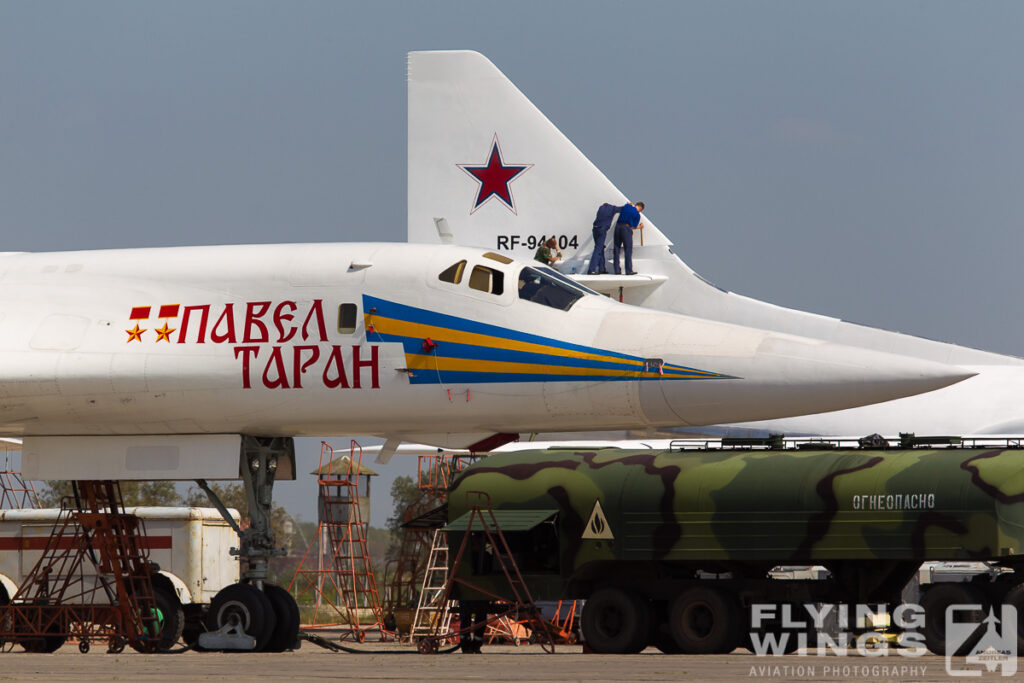 tu 160   8994 zeitler 1024x683 - The Russian Air Force close up