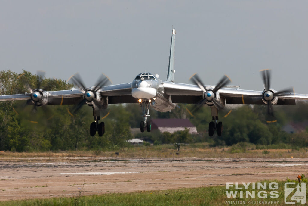 tu 95   9006 zeitler 1024x684 - The Russian Air Force close up