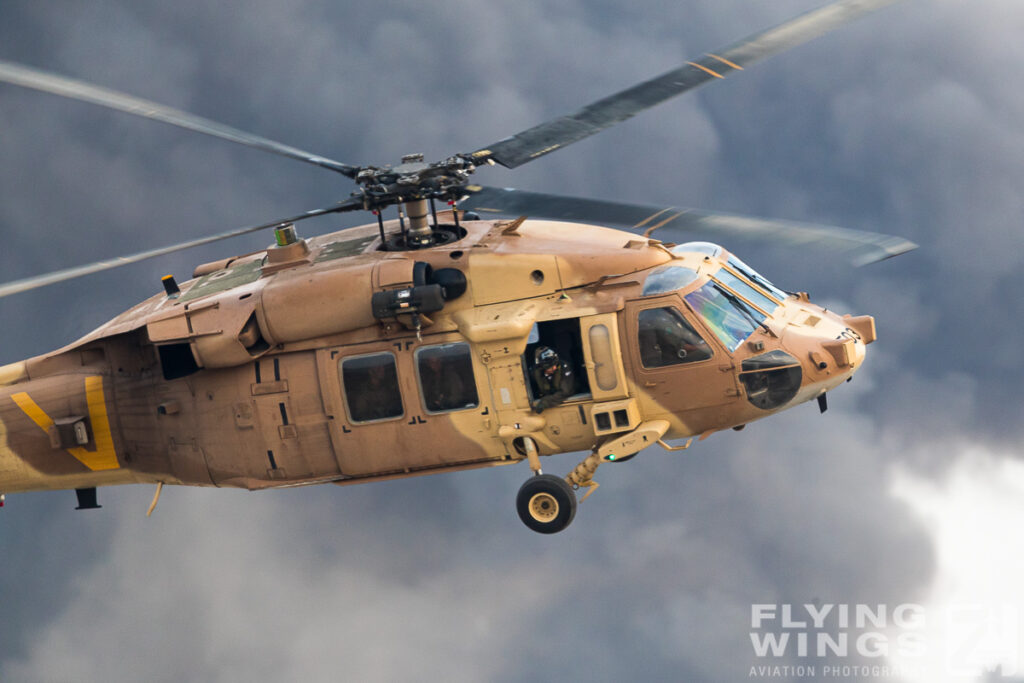 2018, Blackhawk, Hatzerim, Israel, Israel Air Force, S-70, UH-60, Yanshuf, helicopter, smoke