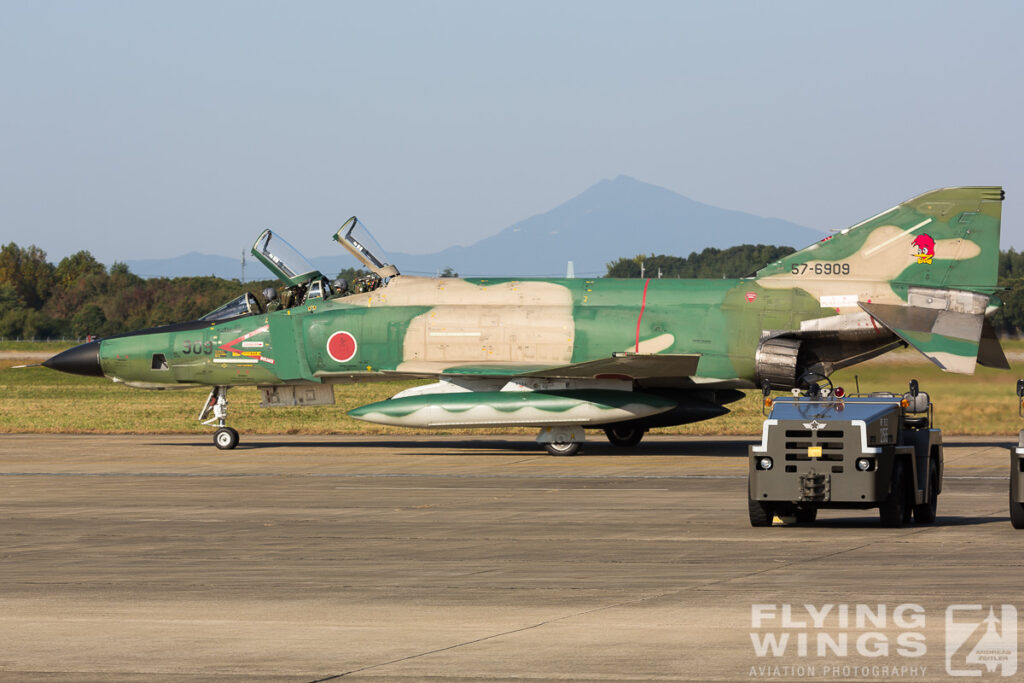 rf 4e taxi hyakuri jasdf airshow phantom  0234 zeitler 1024x683 - Sayonara Samurai Phantoms