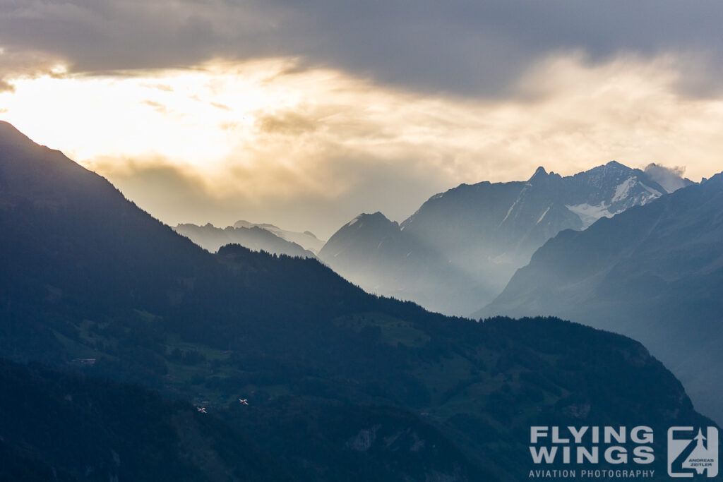 scenery 8255 zeitler 1024x683 - Scenic Switzerland - Tigers and Hornets fighting at Meiringen