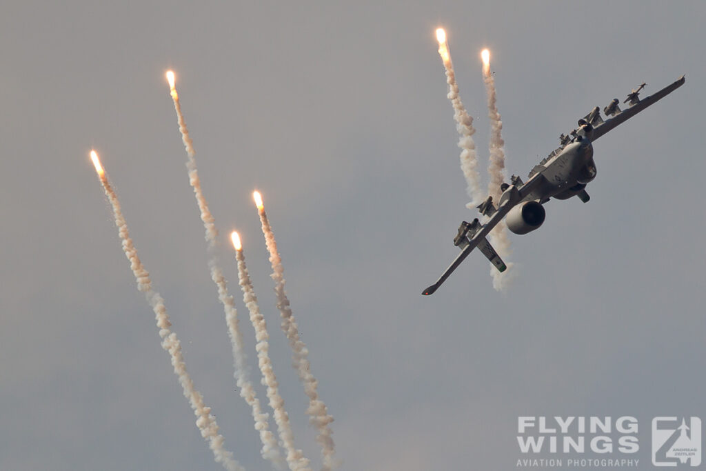 20111030 a 10 osan  4076 zeitler 1024x683 - Korean Delights at the Osan Airpower Day 2011