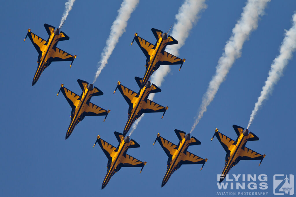 20111030 black eagles osan  3589 zeitler 1024x683 - Korean Delights at the Osan Airpower Day 2011