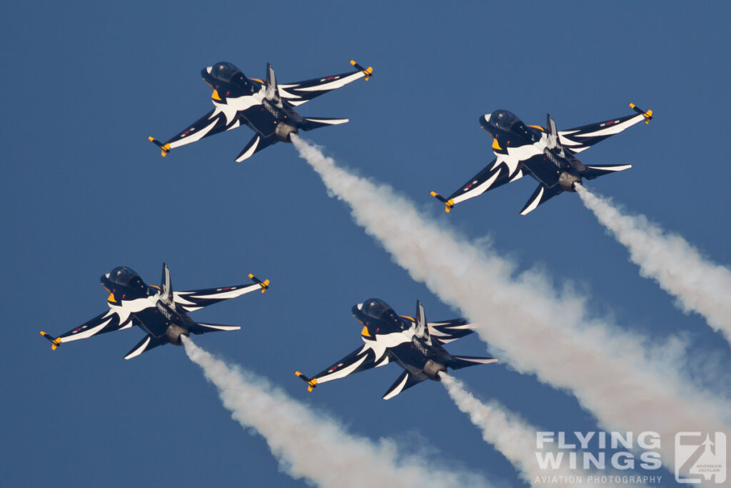 20111030 black eagles osan  3675 zeitler 1024x683 - Korean Delights at the Osan Airpower Day 2011