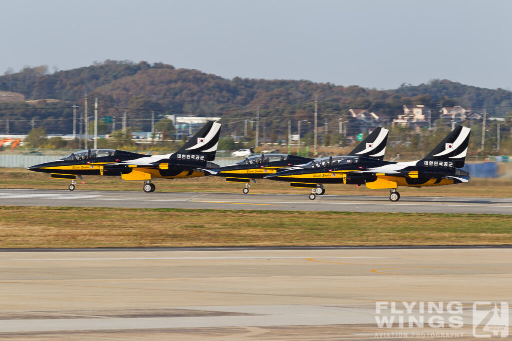 20111030 black eagles osan  4369 zeitler 1024x683 - Korean Delights at the Osan Airpower Day 2011