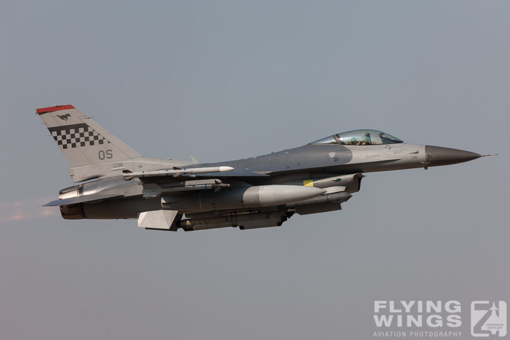20111030 f 16 osan  1761 zeitler 1024x683 - Korean Delights at the Osan Airpower Day 2011