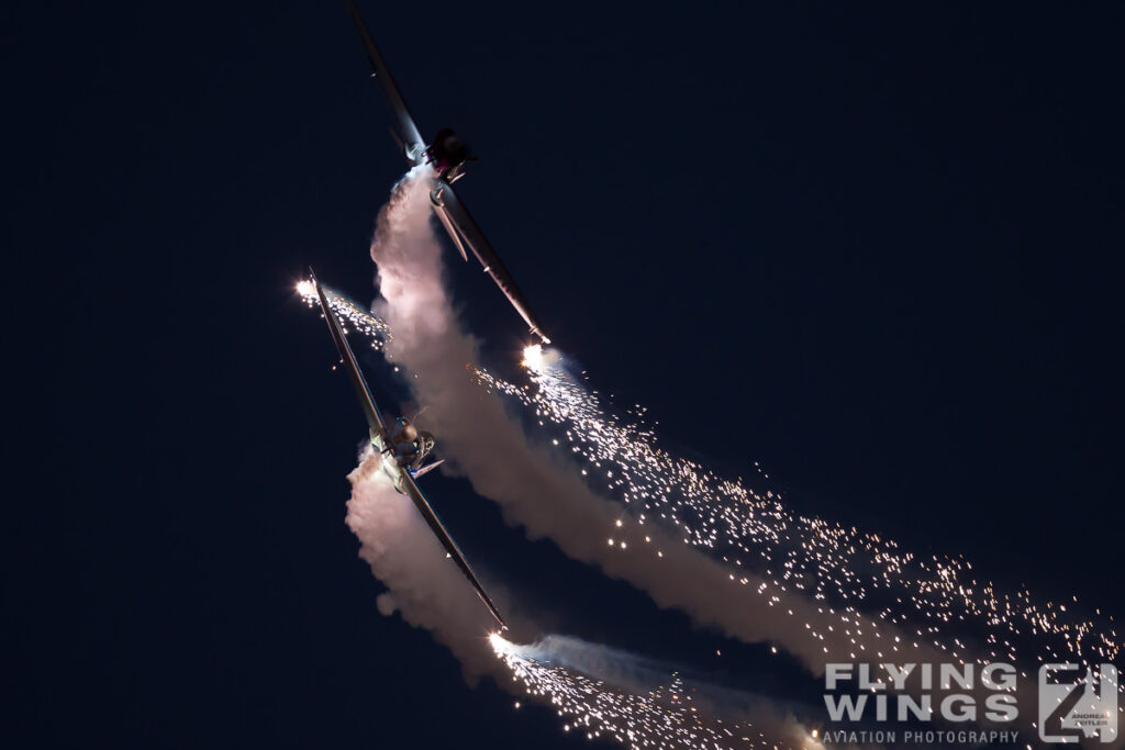 evening show   8551 zeitler 1024x683 - Bahrain International Airshow 2012