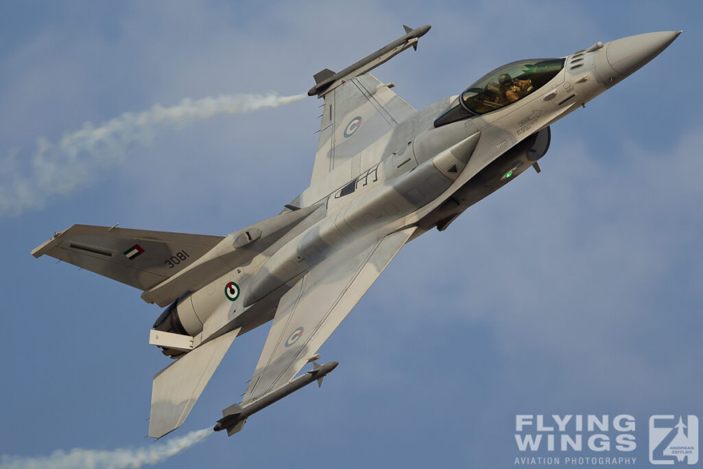 f 16e uae   7973 zeitler 1024x683 - Bahrain International Airshow 2012