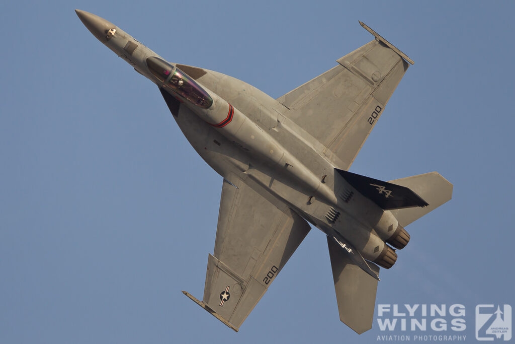 f 18e us navy   8226 zeitler 1024x683 - Bahrain International Airshow 2012