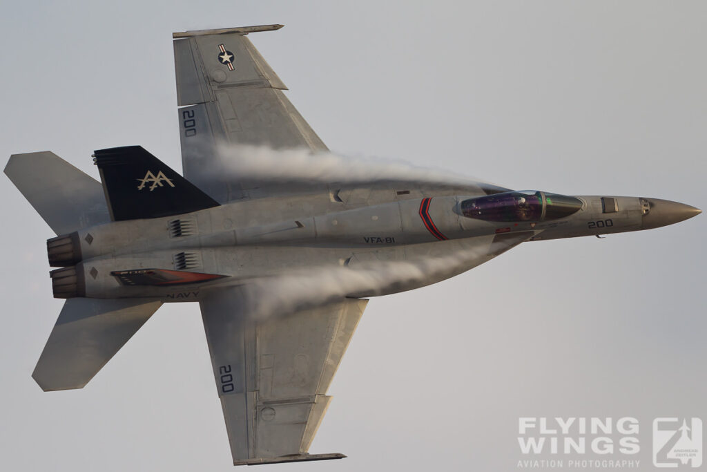 f 18e us navy   8279 zeitler 1024x683 - Bahrain International Airshow 2012