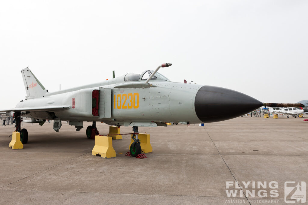 j 8   5901 zeitler 1024x683 - Zhuhai Airshow China 2012