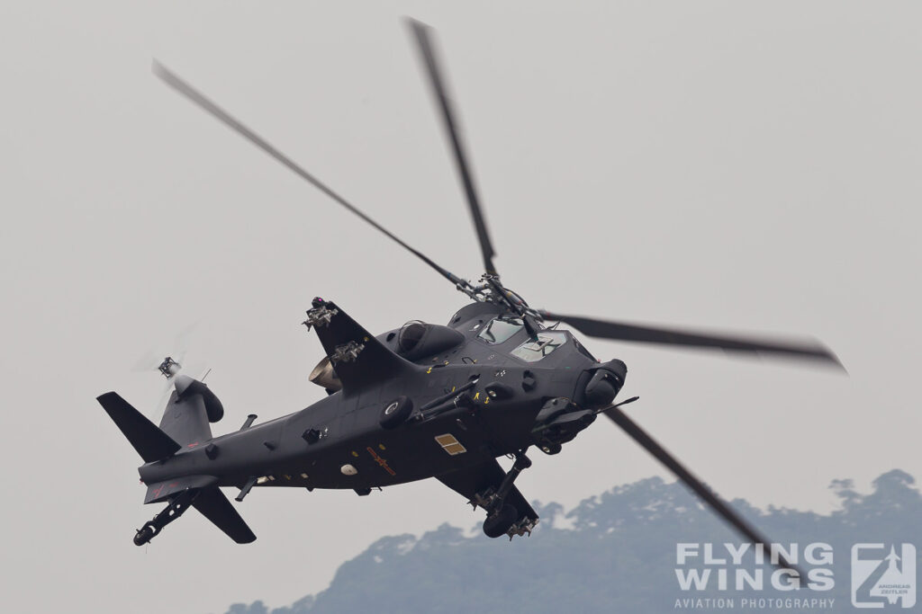 z 10   6809 zeitler 1024x683 - Zhuhai Airshow China 2012