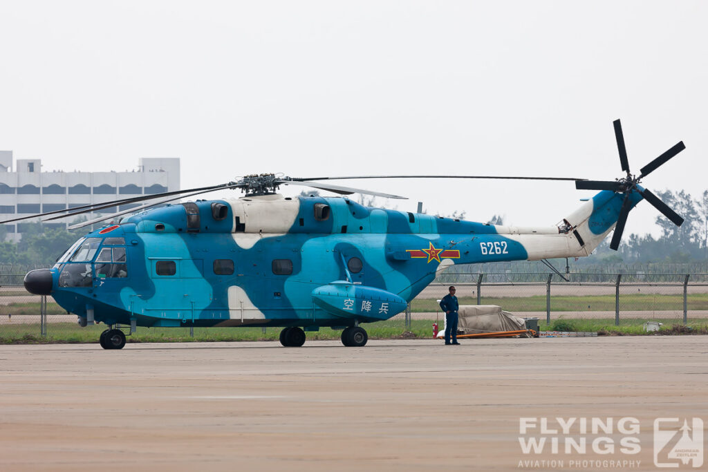 z 8   5873 zeitler 1024x683 - Zhuhai Airshow China 2012