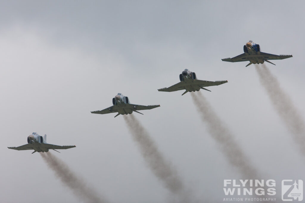 formation   2487 zeitler 1024x683 - Luftwaffe F-4F Phantom II Pharewell