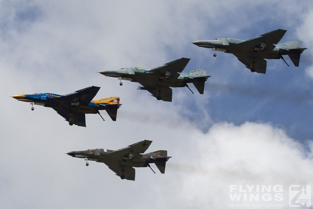 formation   2538 zeitler 1024x683 - Luftwaffe F-4F Phantom II Pharewell