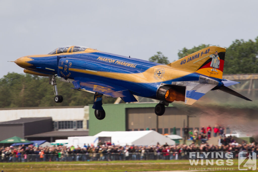 take off   2513 zeitler 1024x683 - Luftwaffe F-4F Phantom II Pharewell