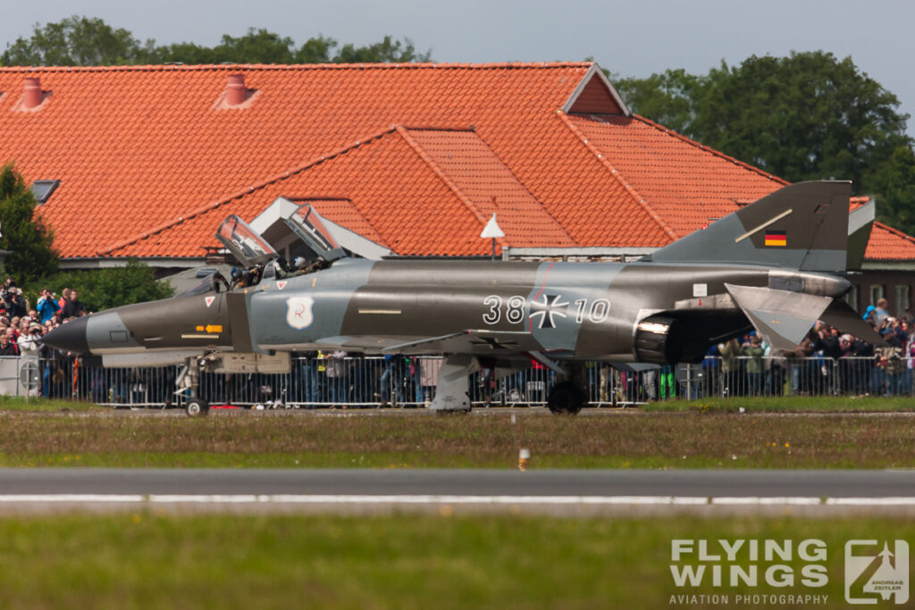 taxi   2445 zeitler 1024x683 - Luftwaffe F-4F Phantom II Pharewell