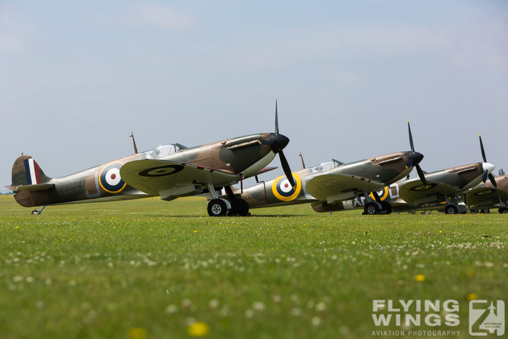 spitfires   7186 zeitler 1024x683 - Flying Legends Duxford 2014