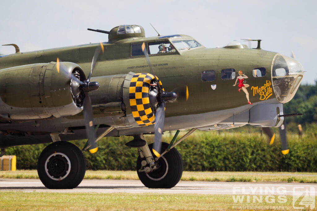 b 17 flying fortress   2761 zeitler 1024x683 - Waddington Airshow