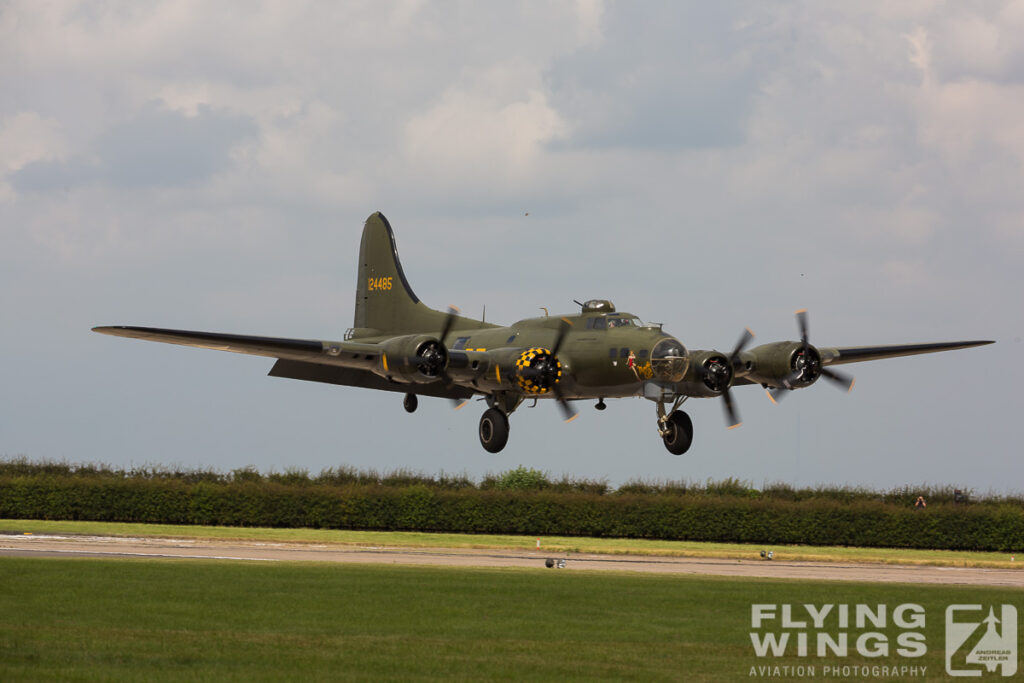 b 17 flying fortress   6334 zeitler 1024x683 - Waddington Airshow