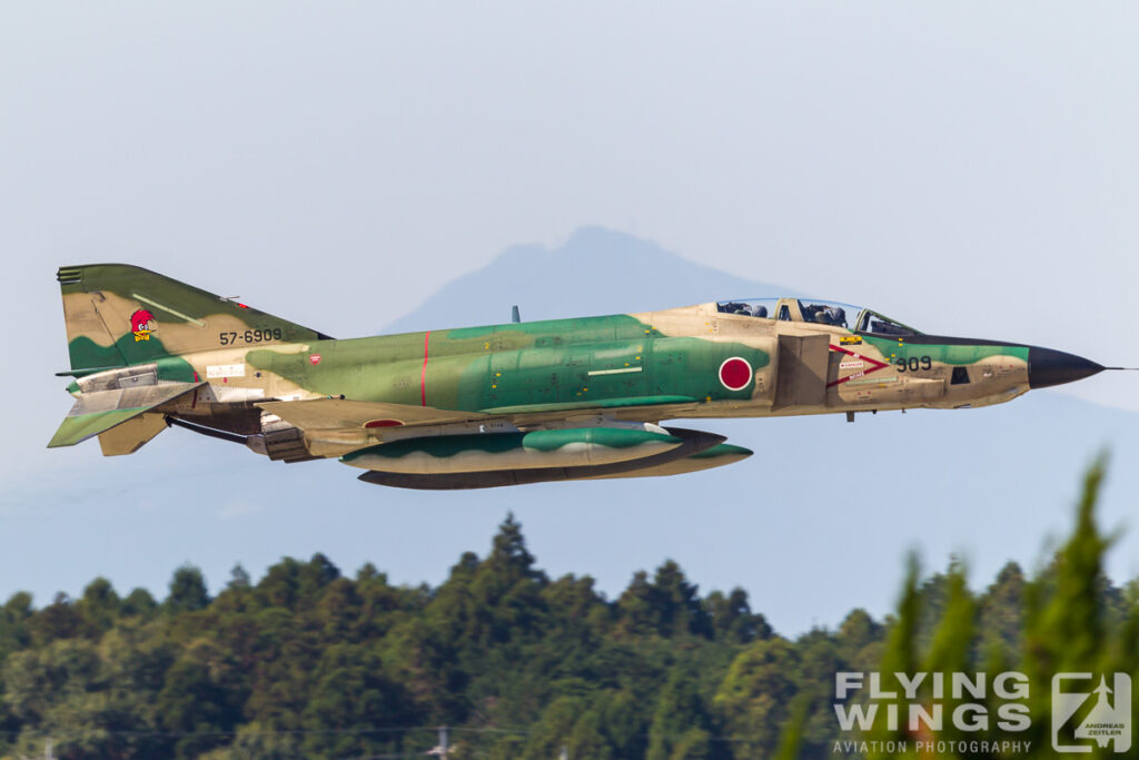 rf 4e hyakuri jasdf airshow phantom  7704 zeitler 1024x683 - Sayonara Samurai Phantoms