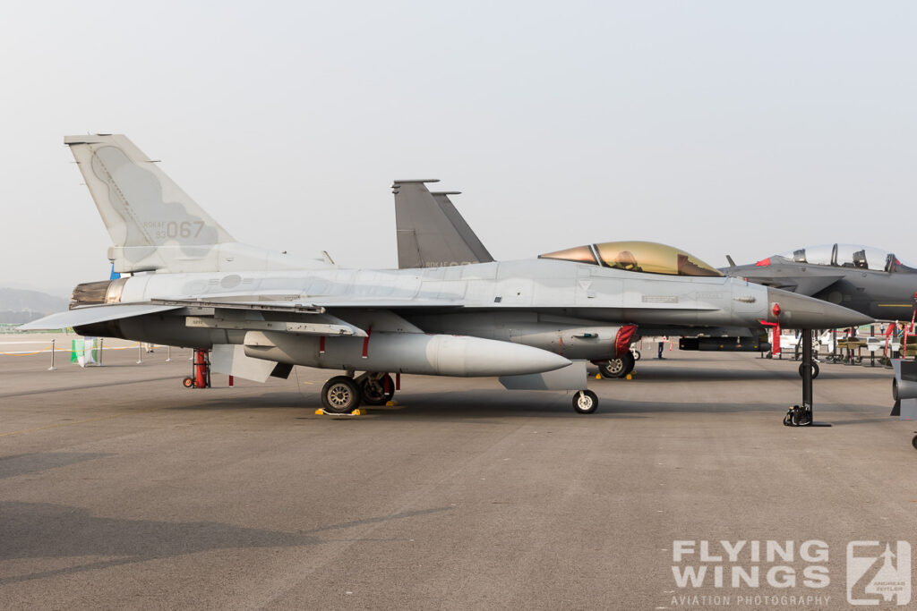 f 16c south korea adex  6138 zeitler 1024x683 - Seoul ADEX 2015