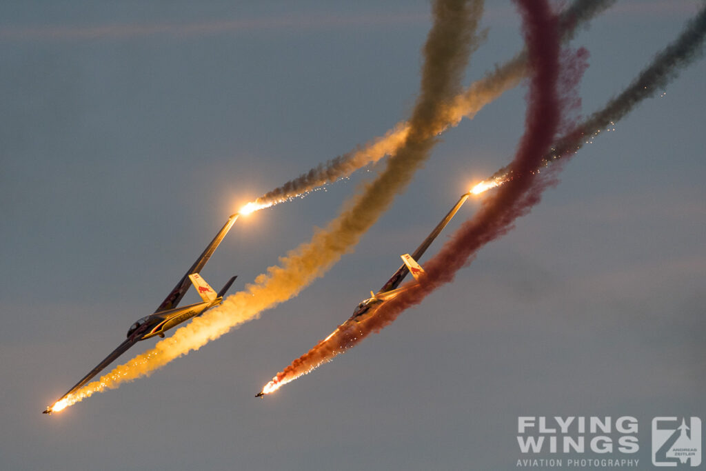 2016, Blanix, Glider, Hahnweide, Red Bull, aerobatics, airshow, pyrotechnics