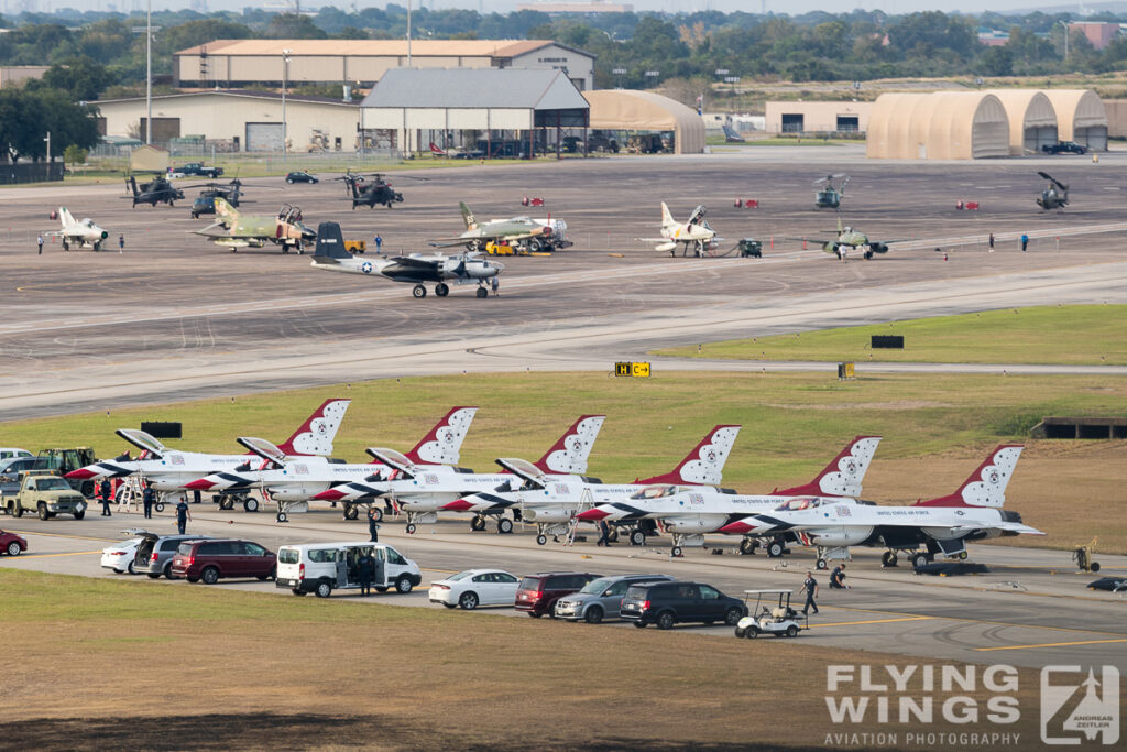 ground houston airshow  2715 zeitler 1024x683 - Wings over Houston Airshow 2017