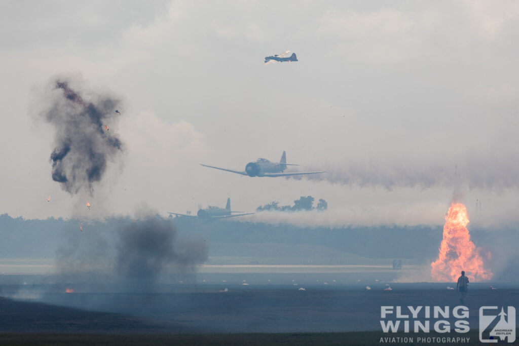 2017, Houston, Tora, airshow, explosion, fireworks, smoke