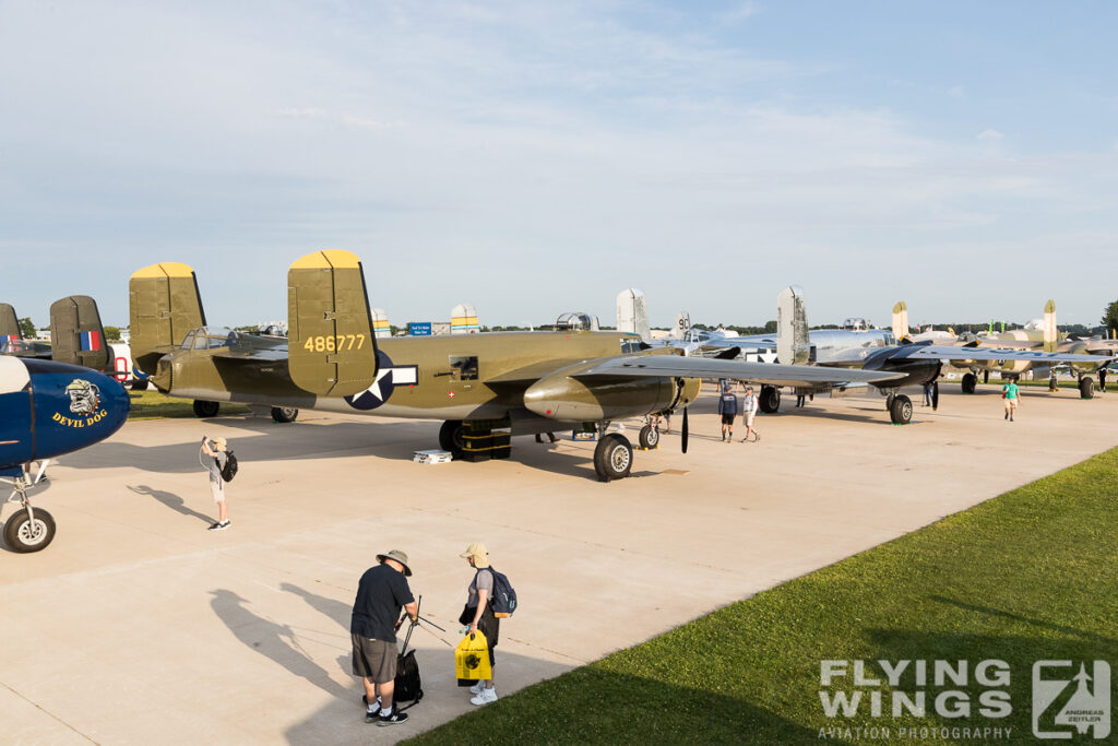 oshkosh airventure b 25 3809 zeitler 1024x683 - Oshkosh EAA Airventure 2017