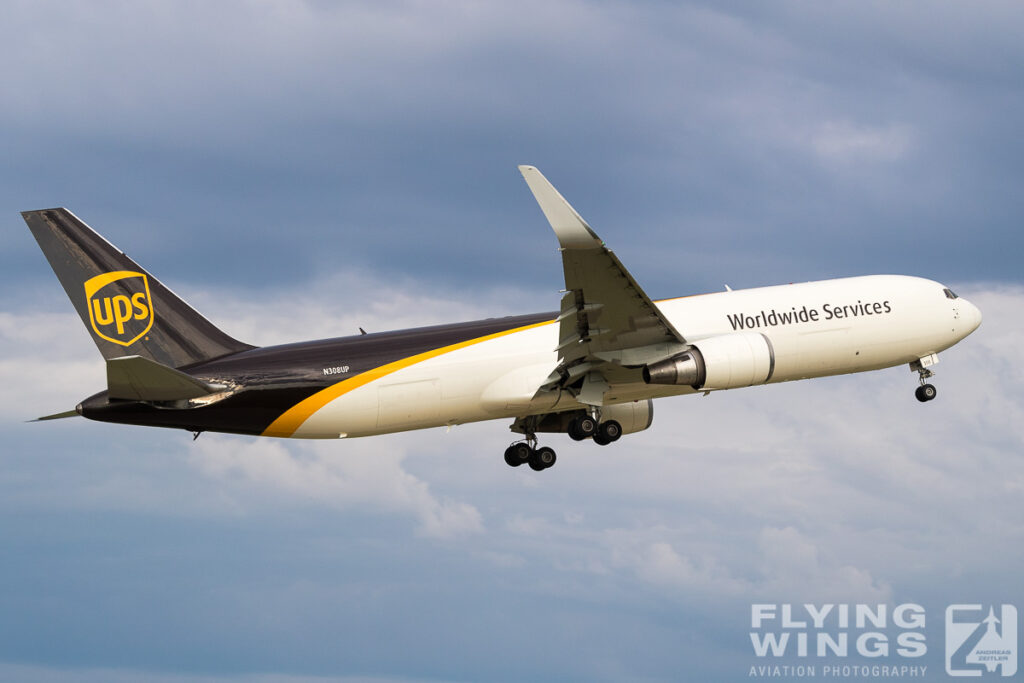 2017, B767, Oshkosh, UPS