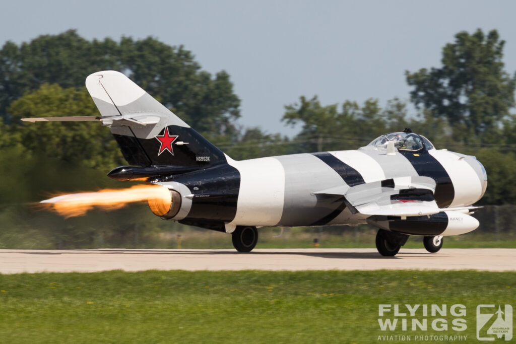 oshkosh airventure jets 5338 zeitler 1024x683 - Oshkosh EAA Airventure 2017