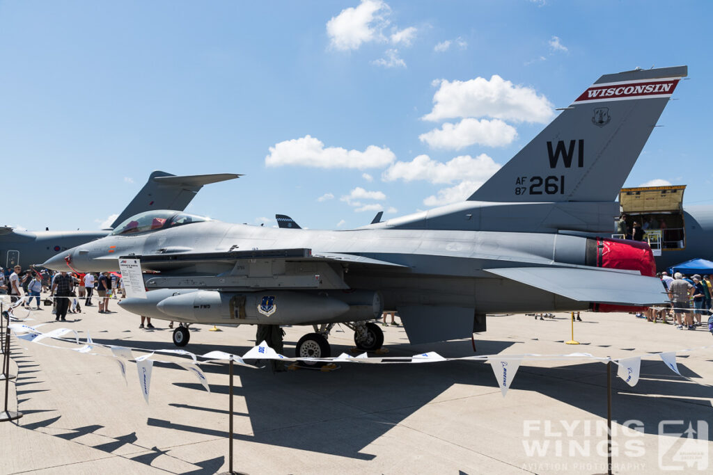 oshkosh airventure military 5187 zeitler 1024x683 - Oshkosh EAA Airventure 2017