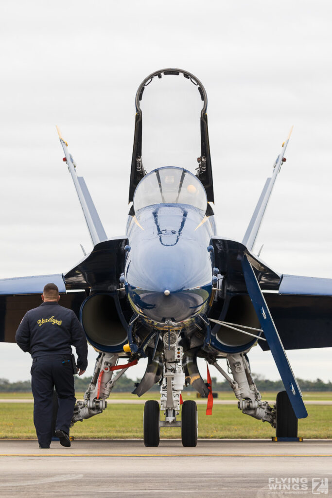 houston airshow blue angels ground 0787 zeitler 683x1024 - Wings over Houston 2018