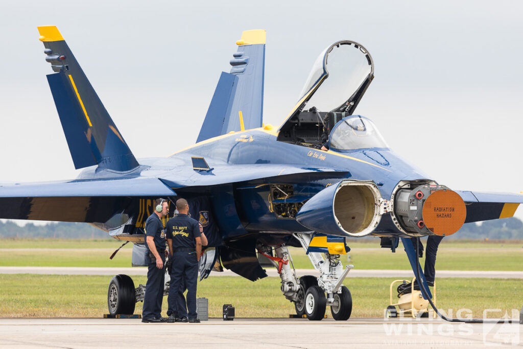 houston airshow blue angels ground 1003 zeitler 1024x683 - Wings over Houston 2018