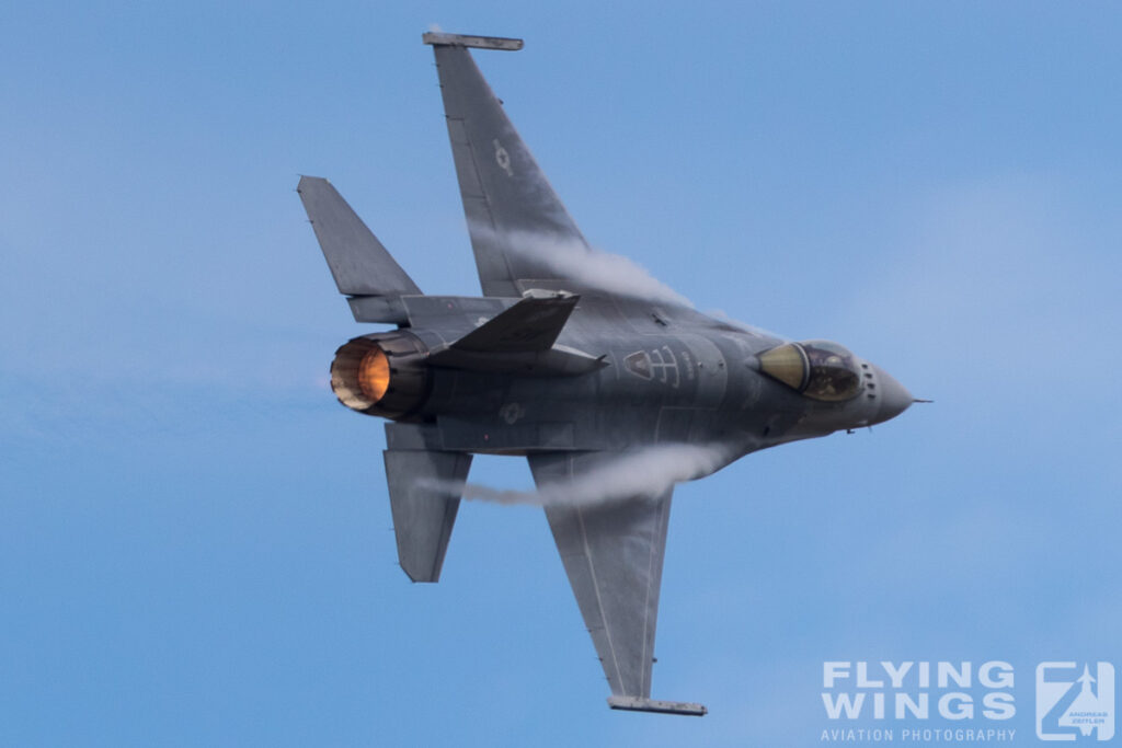 houston airshow f 16 4029 zeitler 1024x683 - Wings over Houston 2018