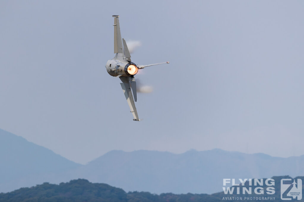 tsuiki airshow f 16 5889 zeitler 1024x683 - Tsuiki Airshow 2018