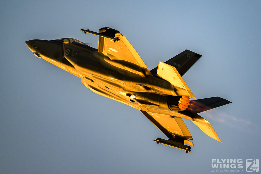 20260723 raaf f 35a display   0211 zeitler 1024x683 - Jets at Sunset - The Mindil Beach Airshow