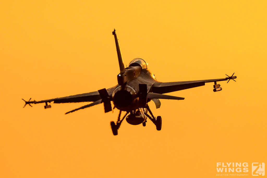 20260721 f 16   5905 zeitler 1024x683 - Sunset Paradise &ndash; Chasing Golden Light at Darwin
